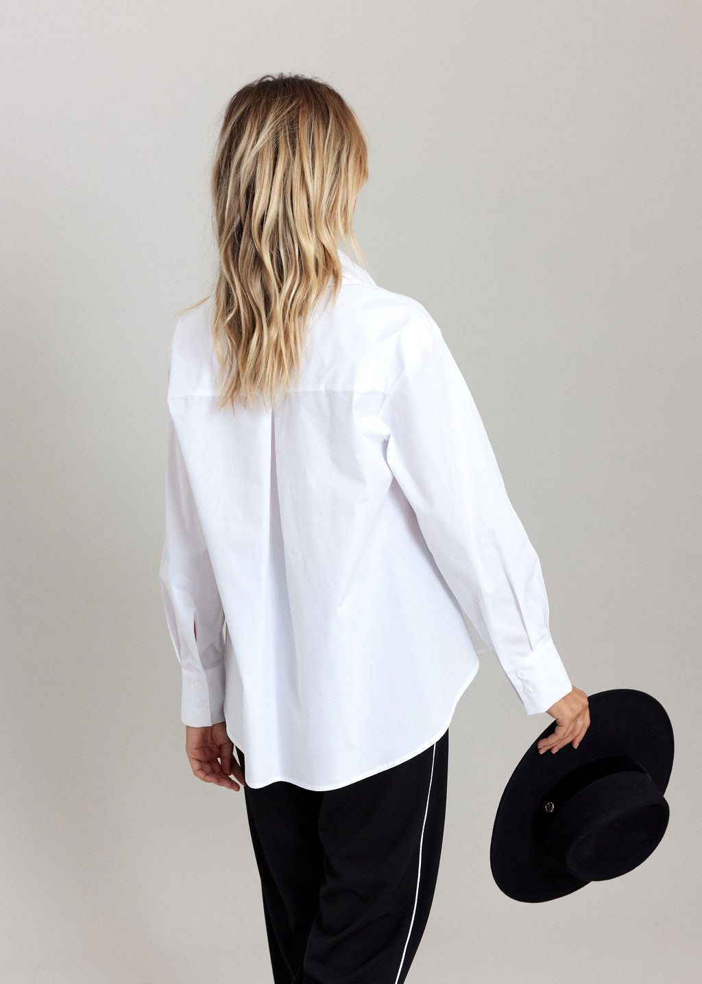 CHEMISE AU COL EN POINTE ILANA BLANC