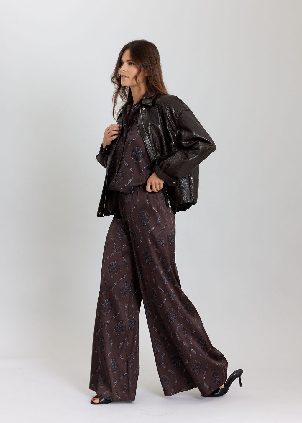 Short Jacket in Faux Leather Mike Brown
