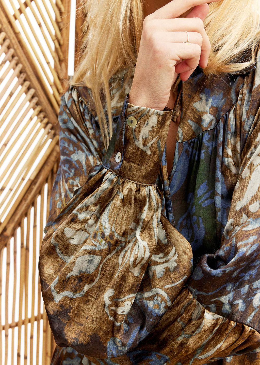Robe volantée beige | Lauren Vidal